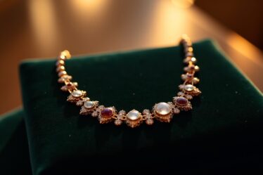 Colliers sur-mesure : le bijou unique qui révèle votre histoire personnelle