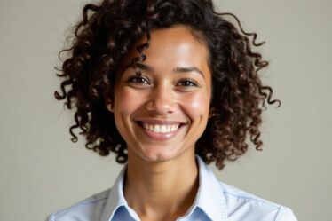 Cheveux bouclés : 15 coiffures indispensables pour magnifier tes boucles avec style